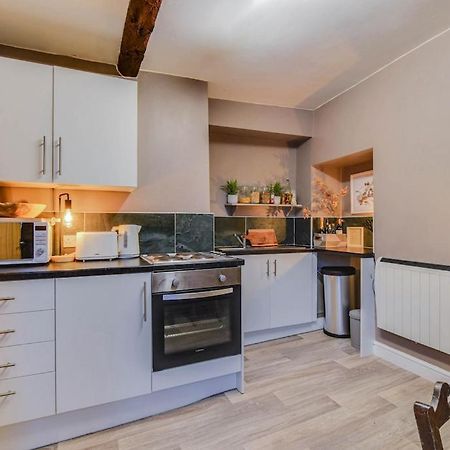 The Malthouse - Naturally Styled Central Apartment Сайърънсестър Екстериор снимка