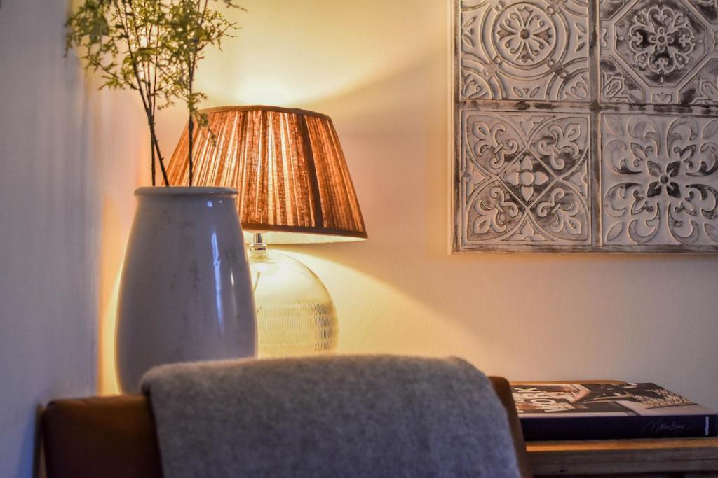 The Malthouse - Naturally Styled Central Apartment Сайърънсестър Екстериор снимка