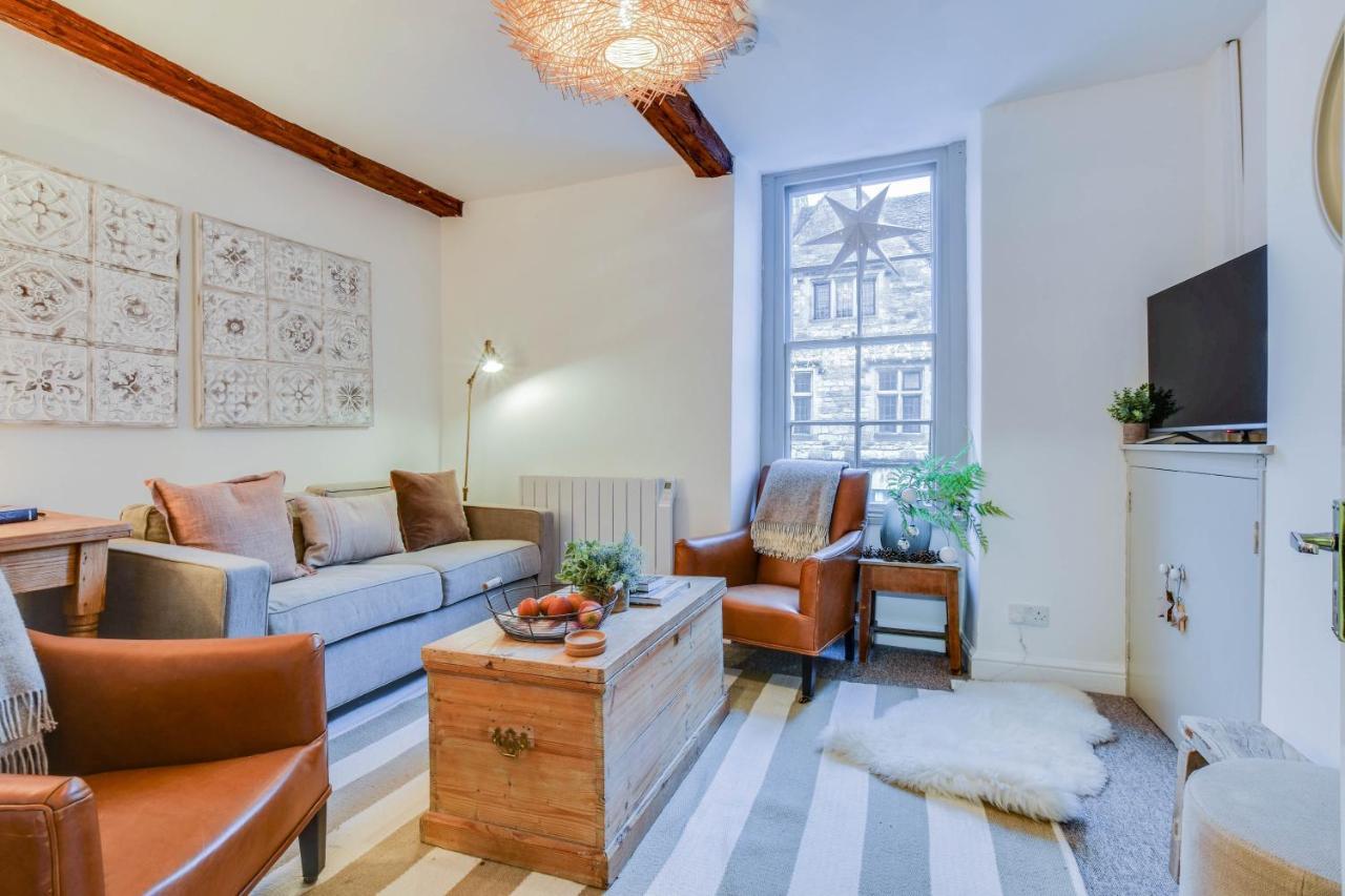 The Malthouse - Naturally Styled Central Apartment Сайърънсестър Екстериор снимка