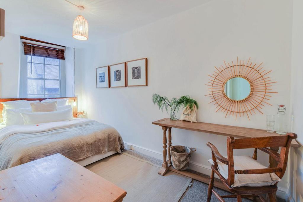 The Malthouse - Naturally Styled Central Apartment Сайърънсестър Екстериор снимка